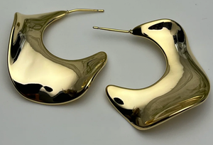 
                  
                    Load image into Gallery viewer, Kori Sculptural Hoop Earrings
                  
                